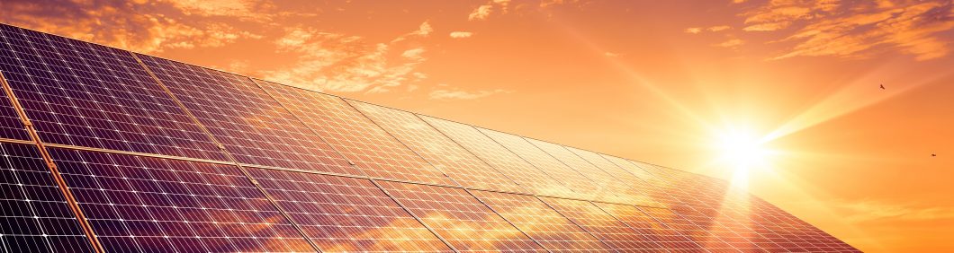 Solar,Panels,Reflect,Sparkling,Light,Direct,From,The,Sun,,clean